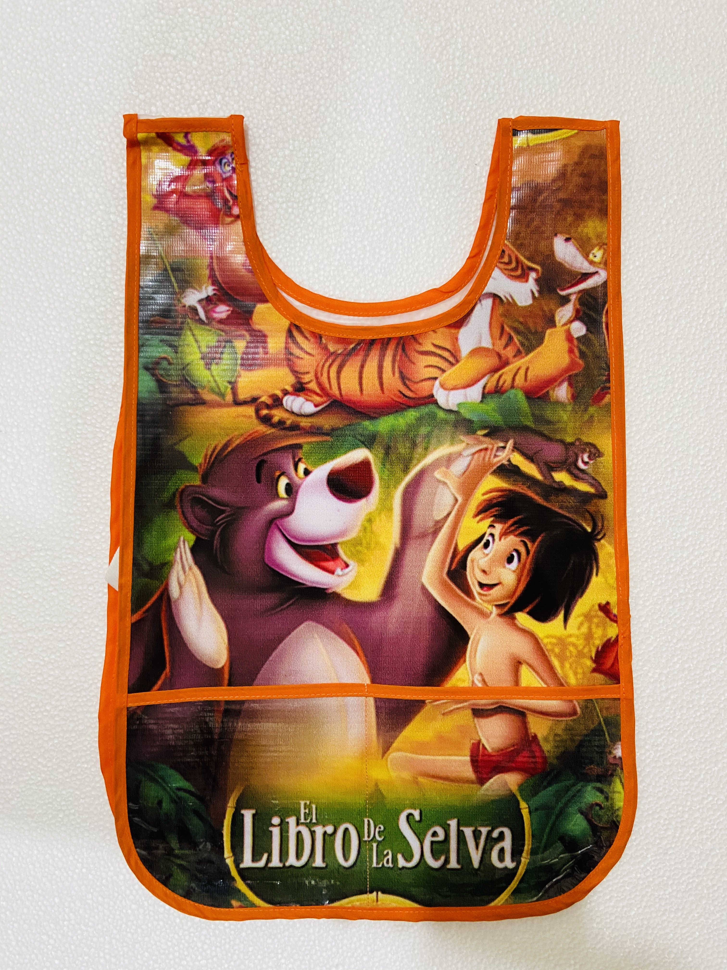 MANDIL INFANTIL PLAST.T/CAMIS.LIBRO SELV