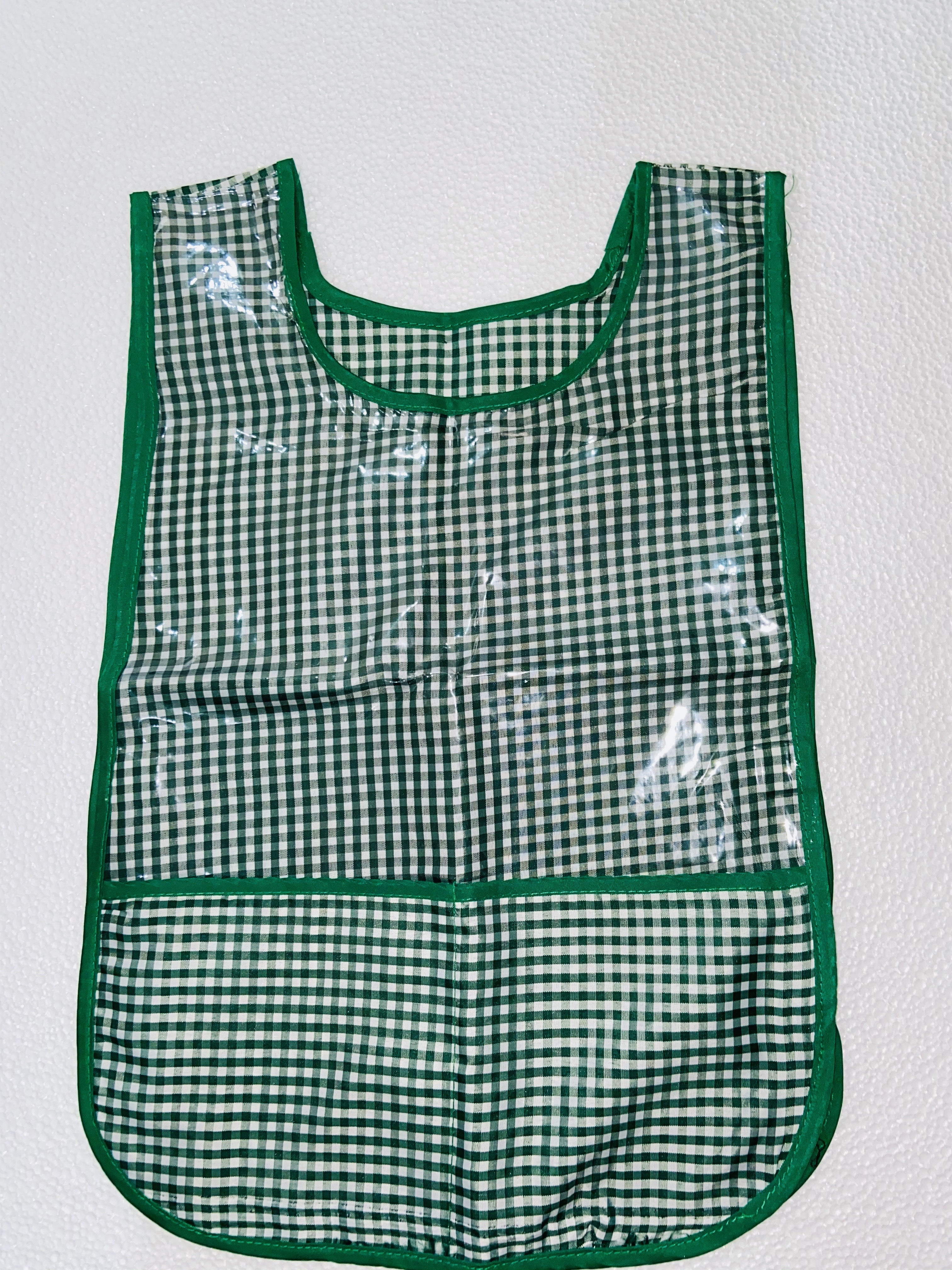 MANDIL INFANTIL DE TELA VERDE BANDERA