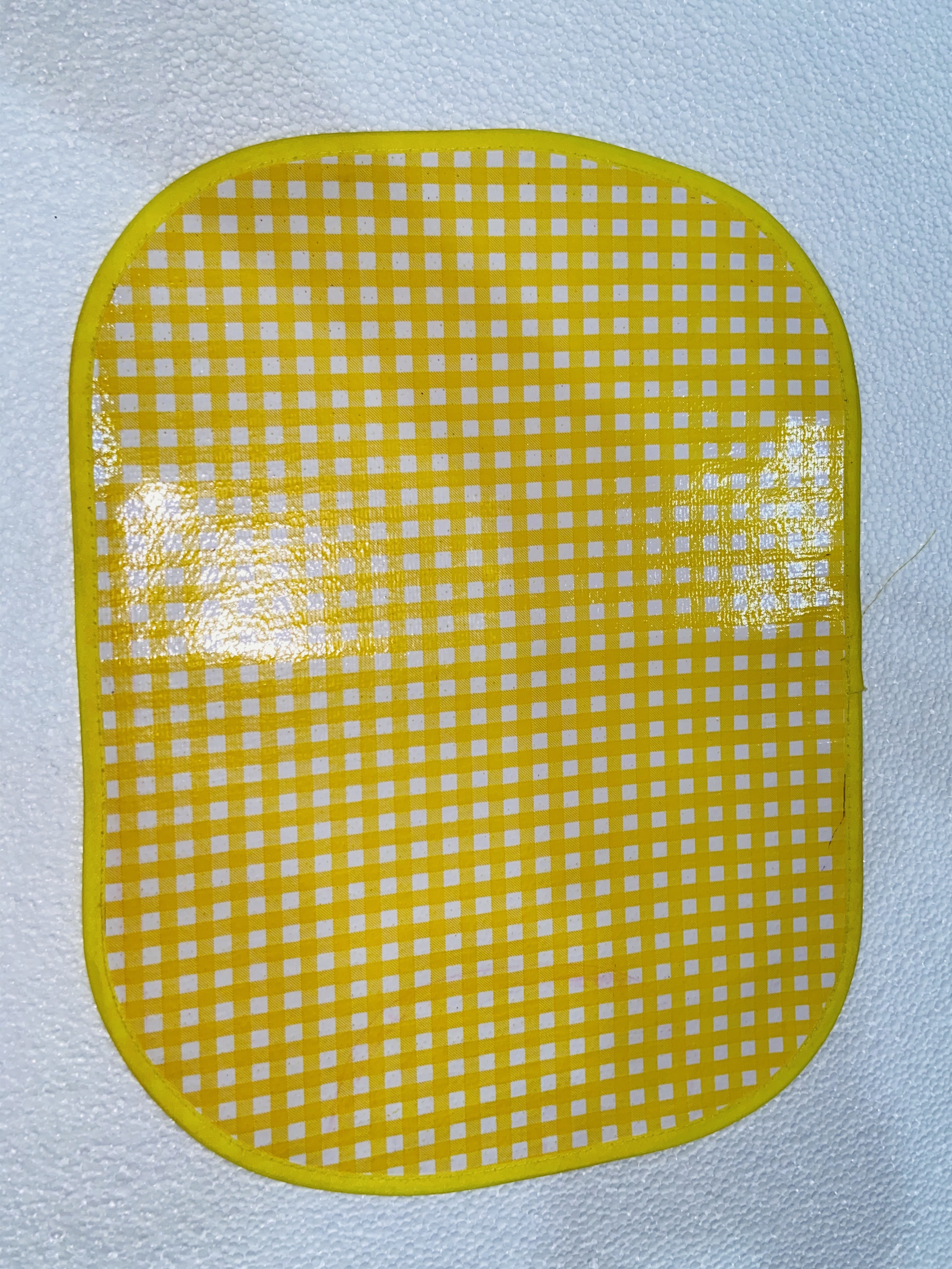 TAPETE PLAST. P/ALIMENTOS AMARI. CUADRIT