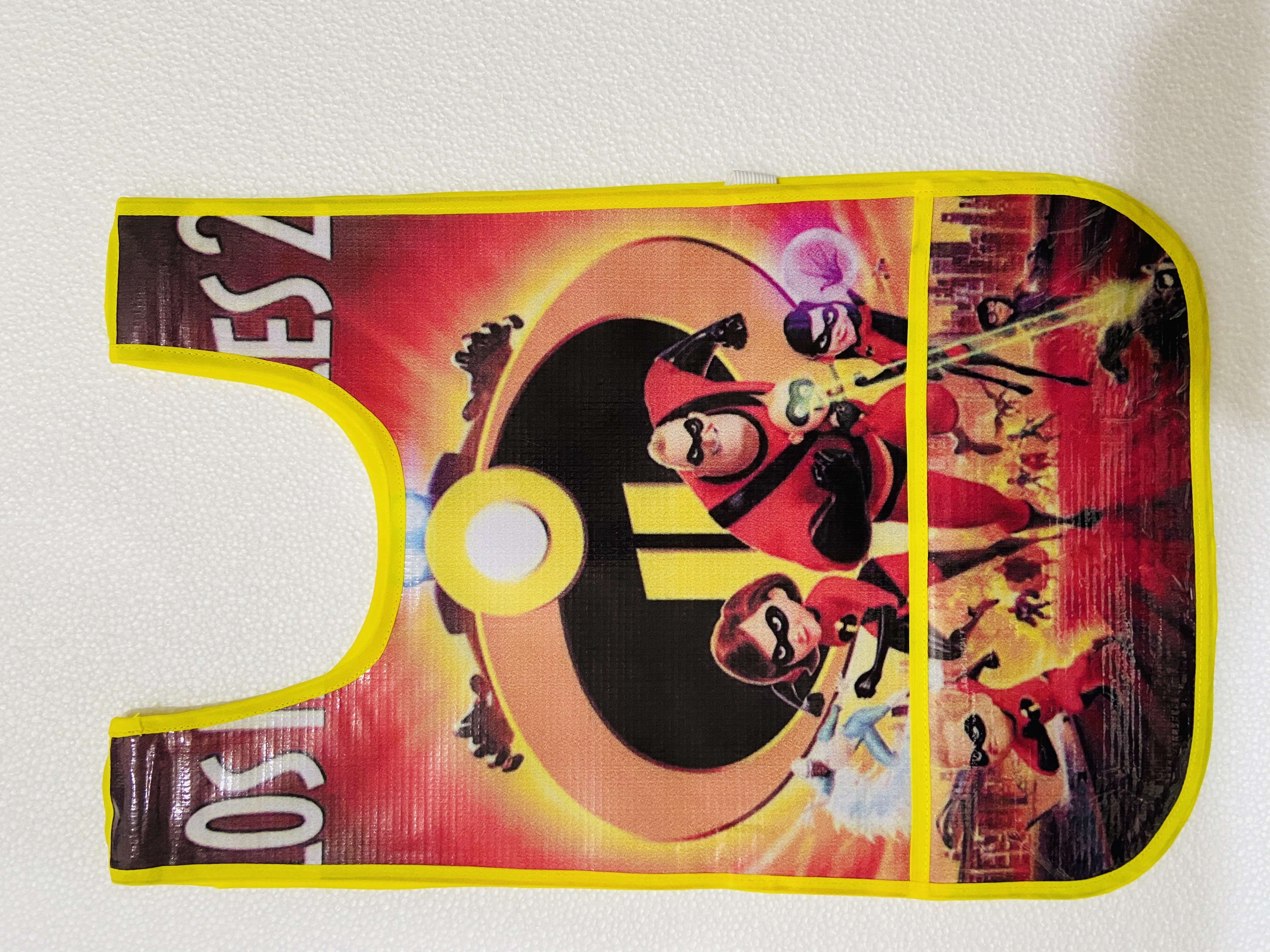 MANDIL INFANTIL PLAST.T/CAMIS.INCREIBLES