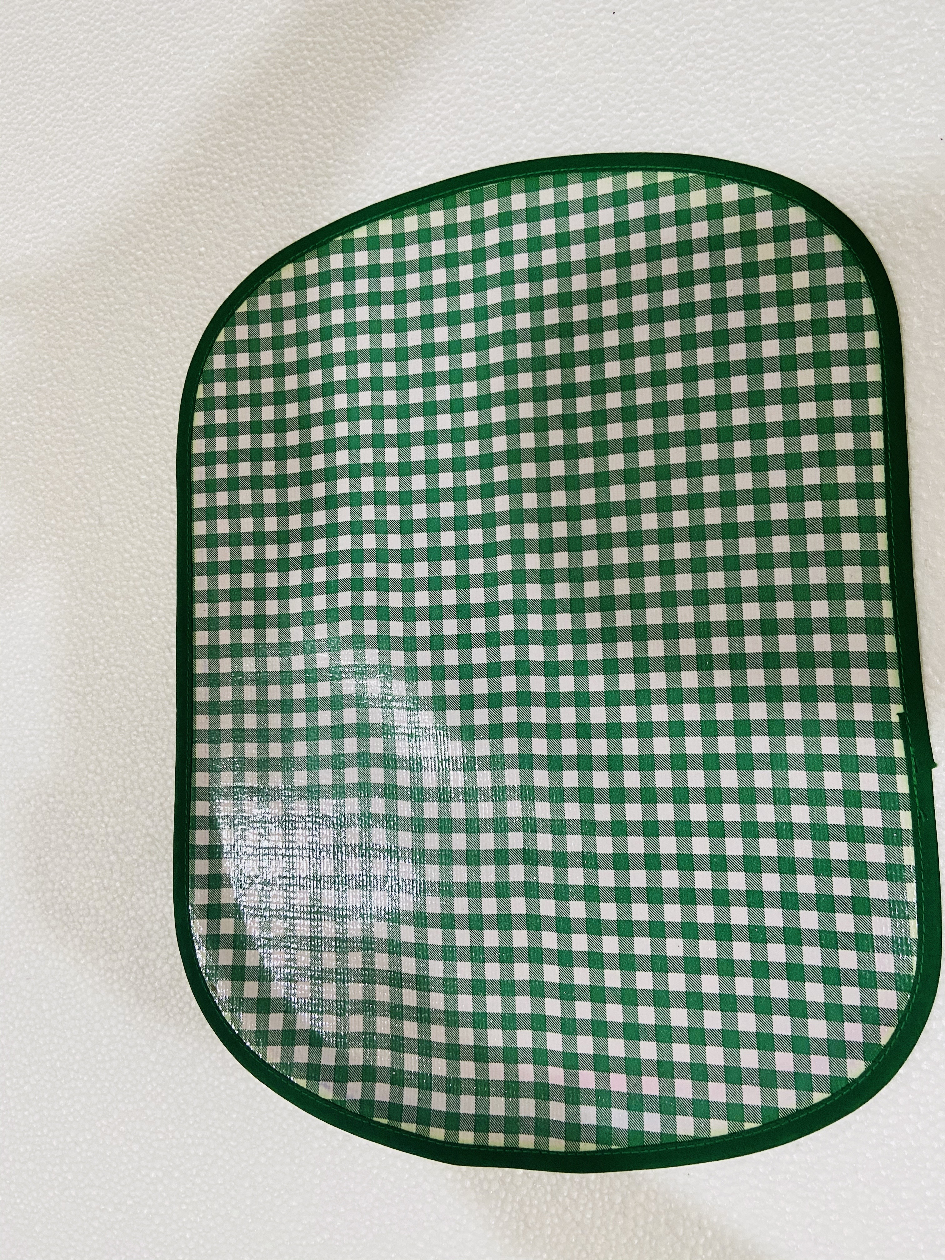 TAPETE PLAST. P/ALIMENTOS VERDE  CUADRIT