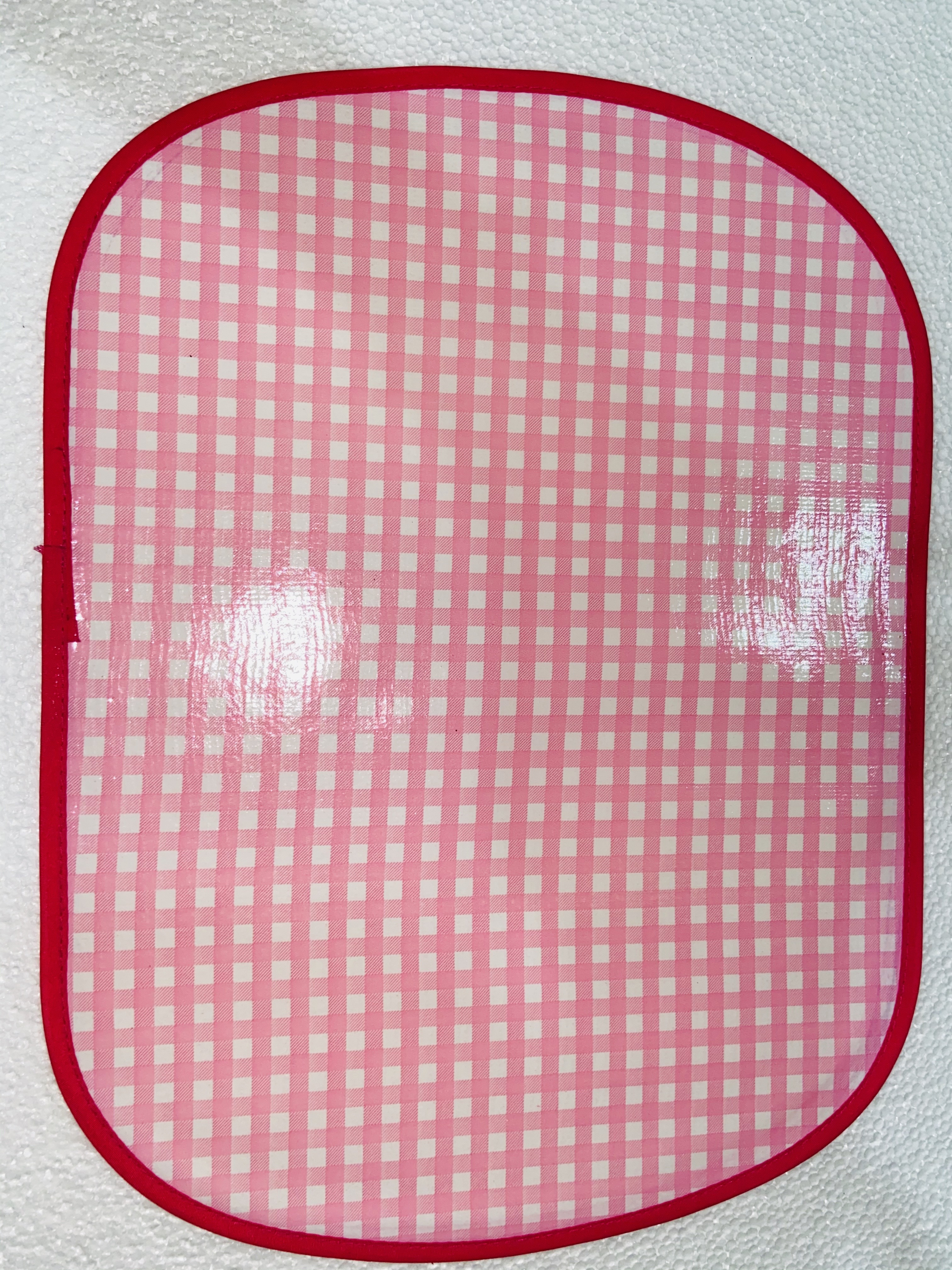 TAPETE PLAST. P/ALIMENTOS ROSA   CUADRIT