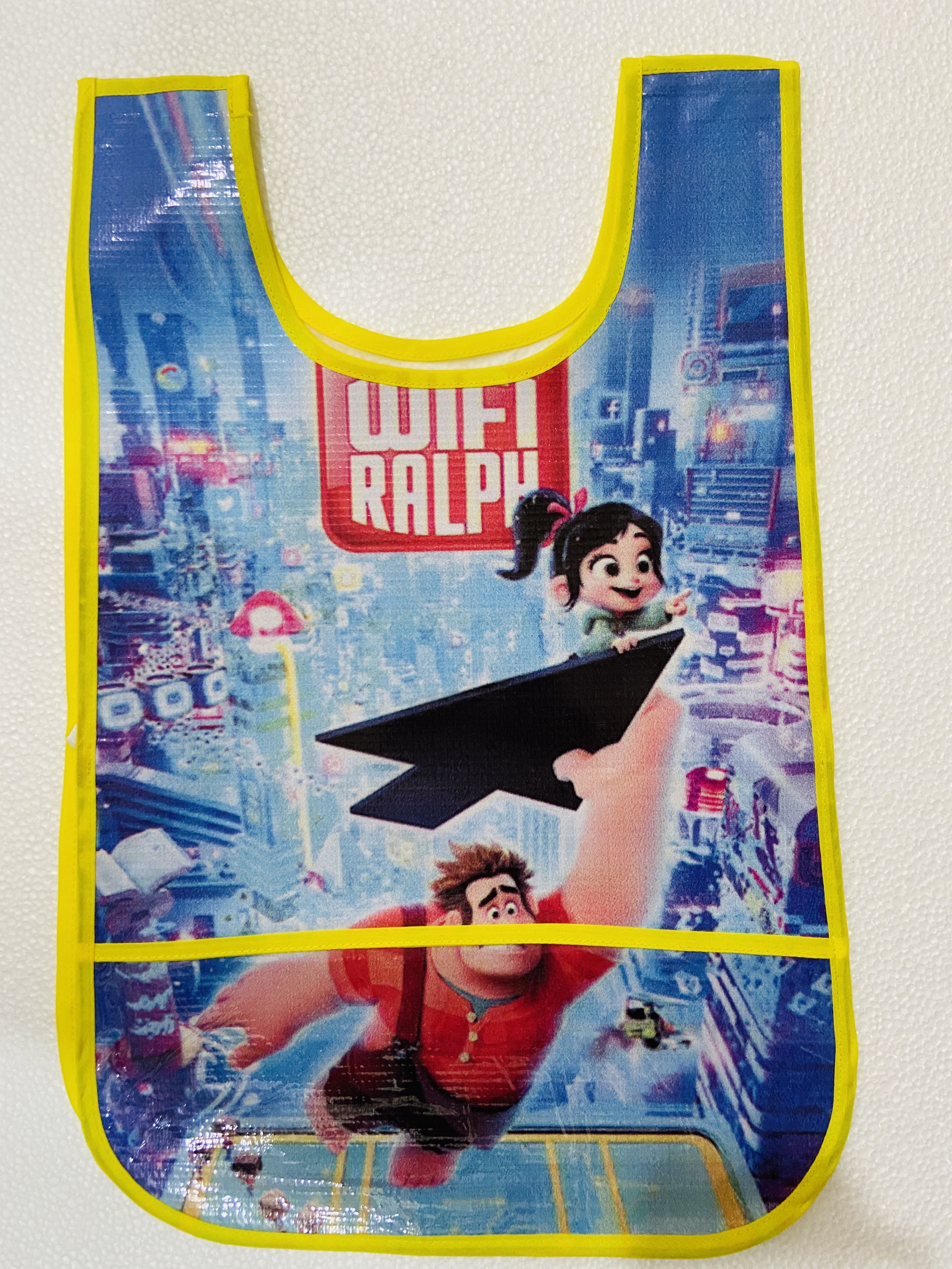 MANDIL INFANTIL PLAST.T/CAMIS.WIFI RALPH