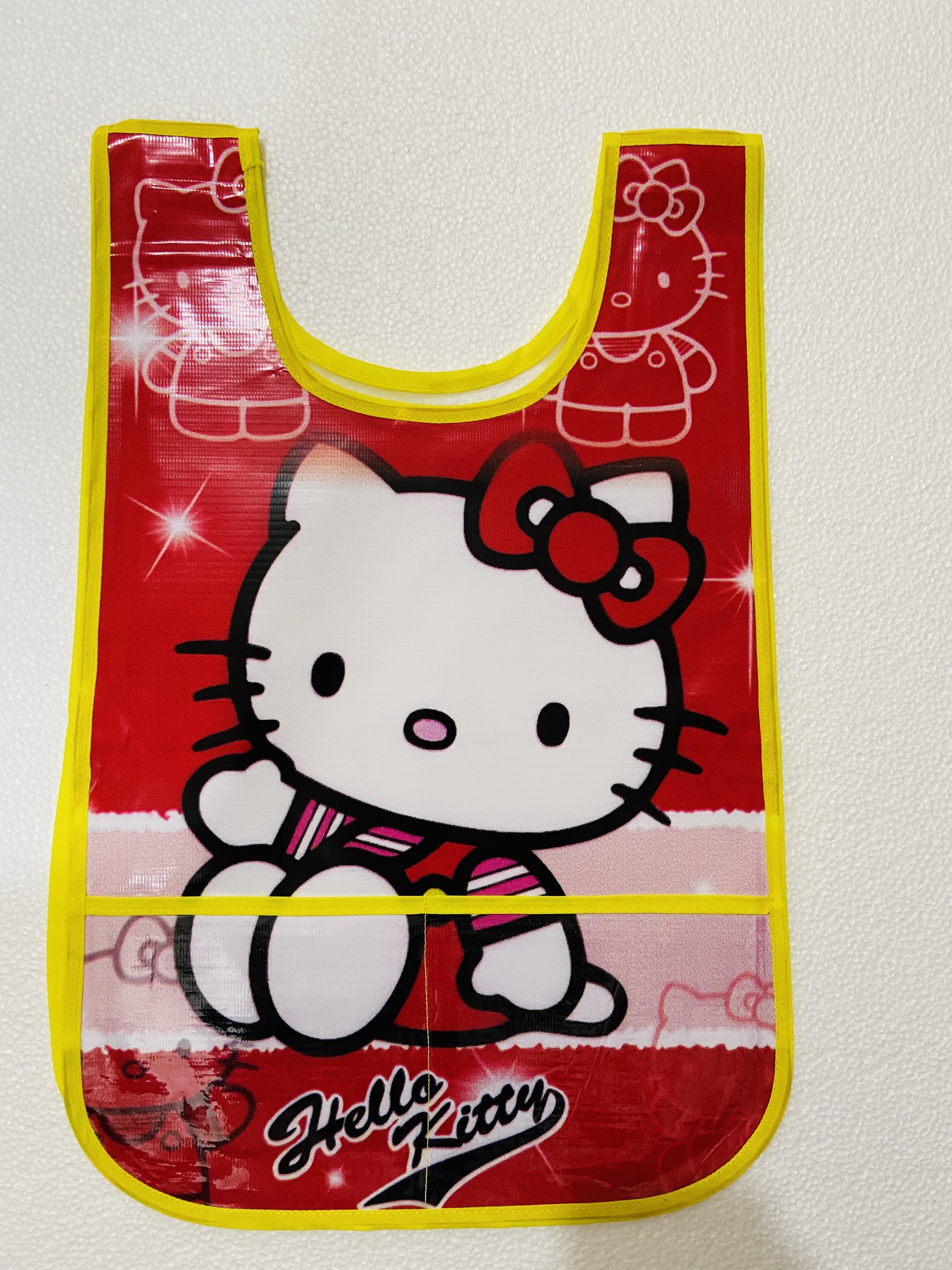 MANDIL INFANTIL PLAST.T/CAMIS.HELLO KITT