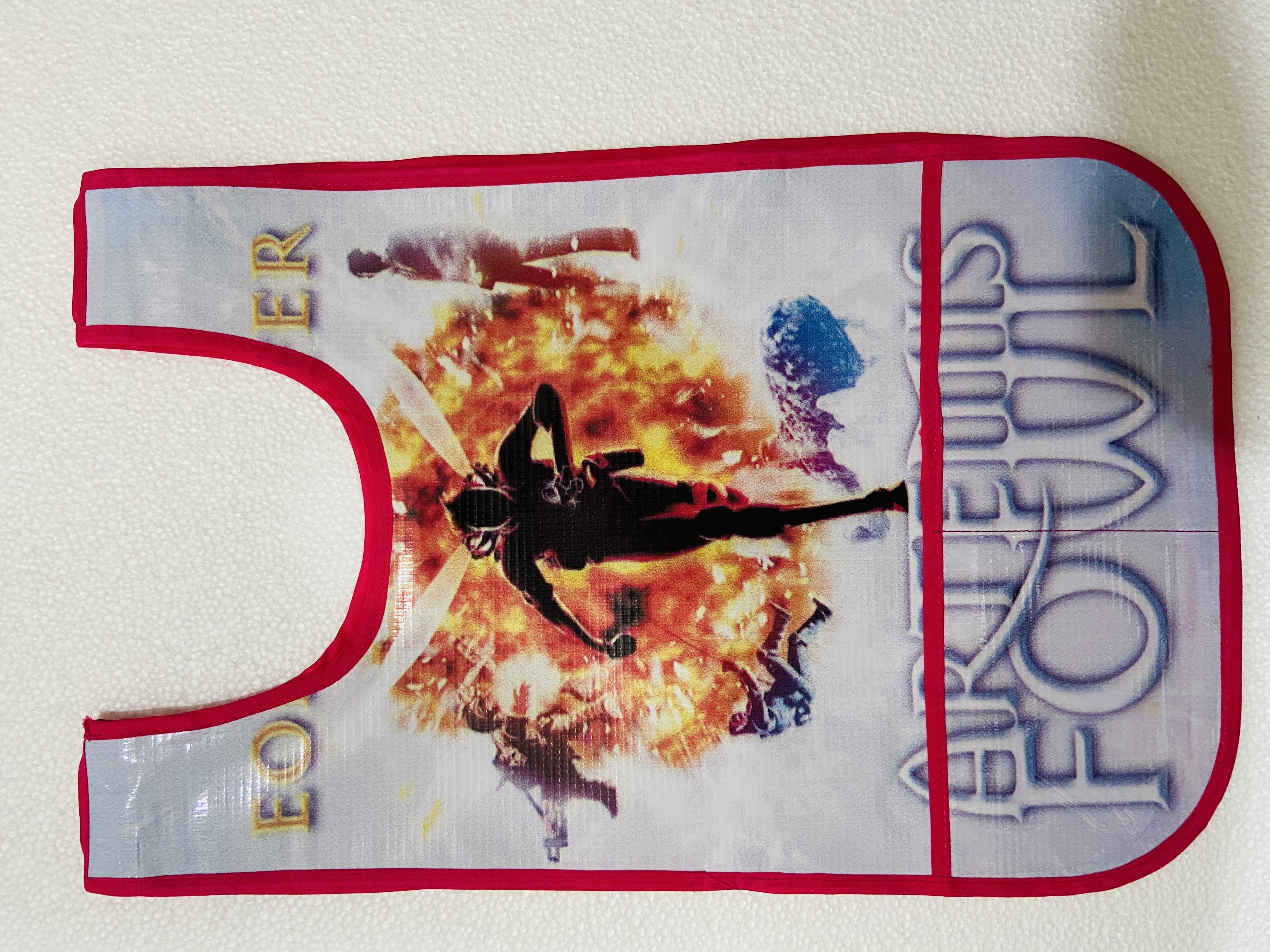 MANDIL INFANTIL PLAST.T/CAMIS.ARTEMIS F. (ARTEMIS FOWL)